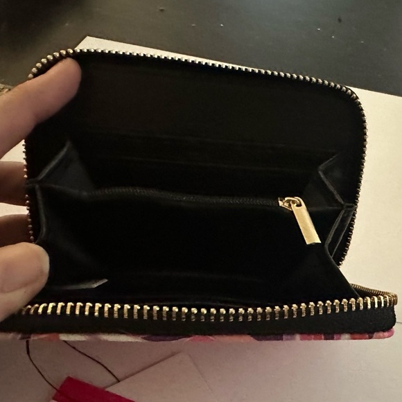 NWT Trina Turk Sea Anemone Multicolor Zip Around Wallet NEW IN GIFT BOX 🎁 - Picture 5 of 9